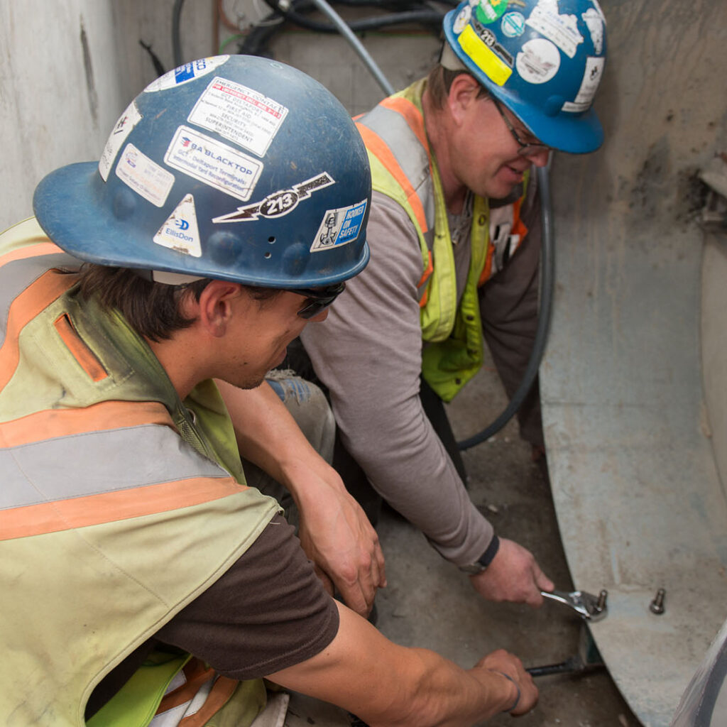 GCT Deltaport Terminal Road and Rail Improvement Project Electricians Working on Jobsite