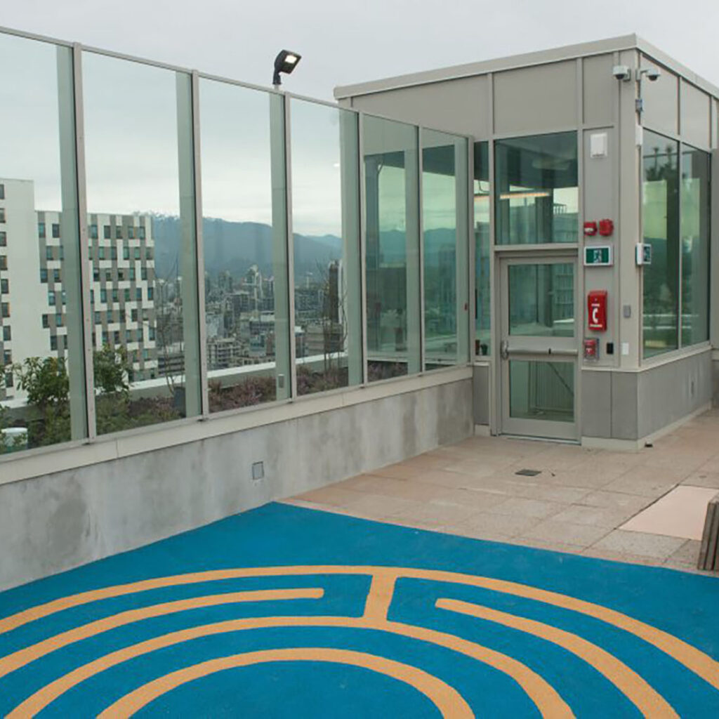 Joseph & Rosalie Segal Family Health Centre Secure Rooftop Patient Garden